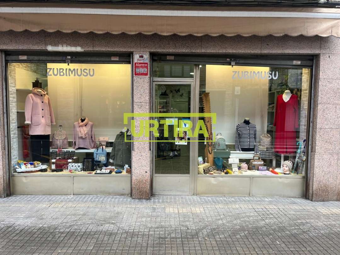 local en venta en aduna