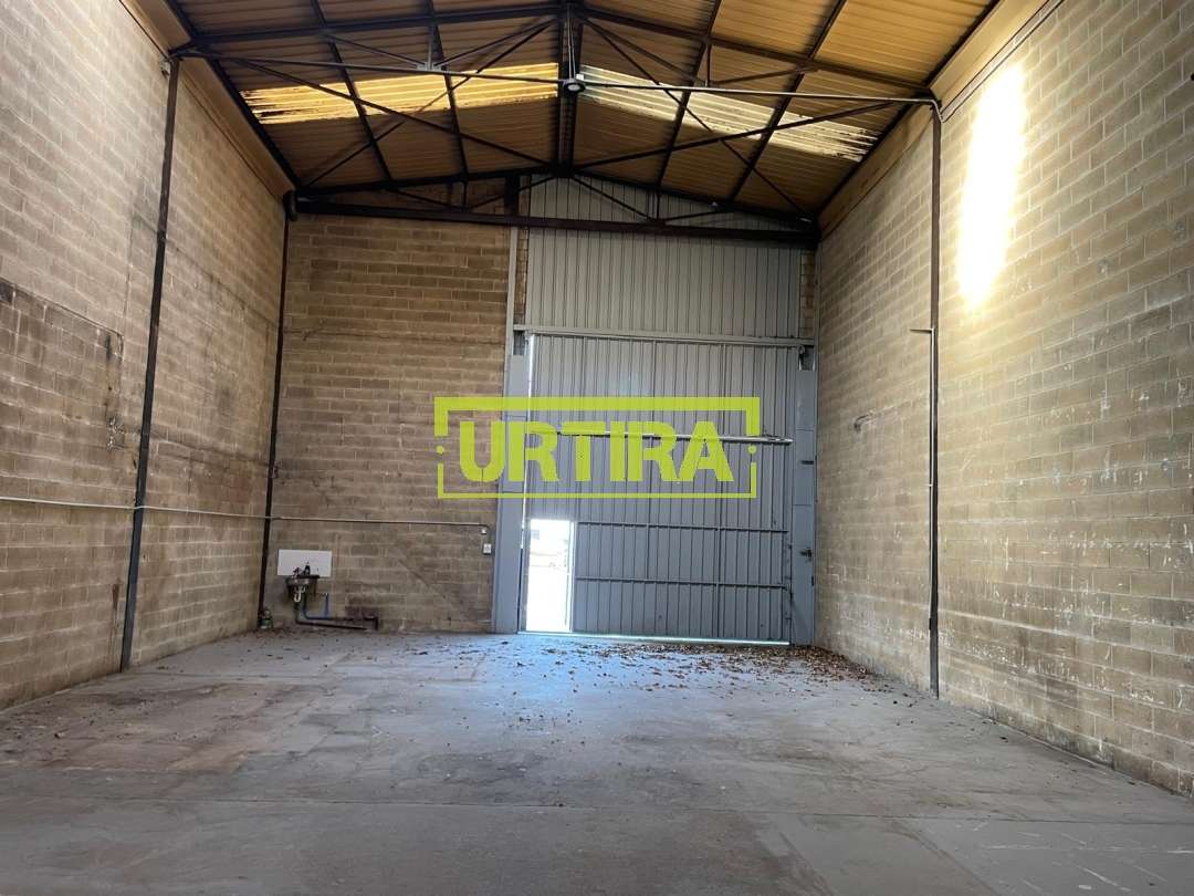 nave en alquiler en irura